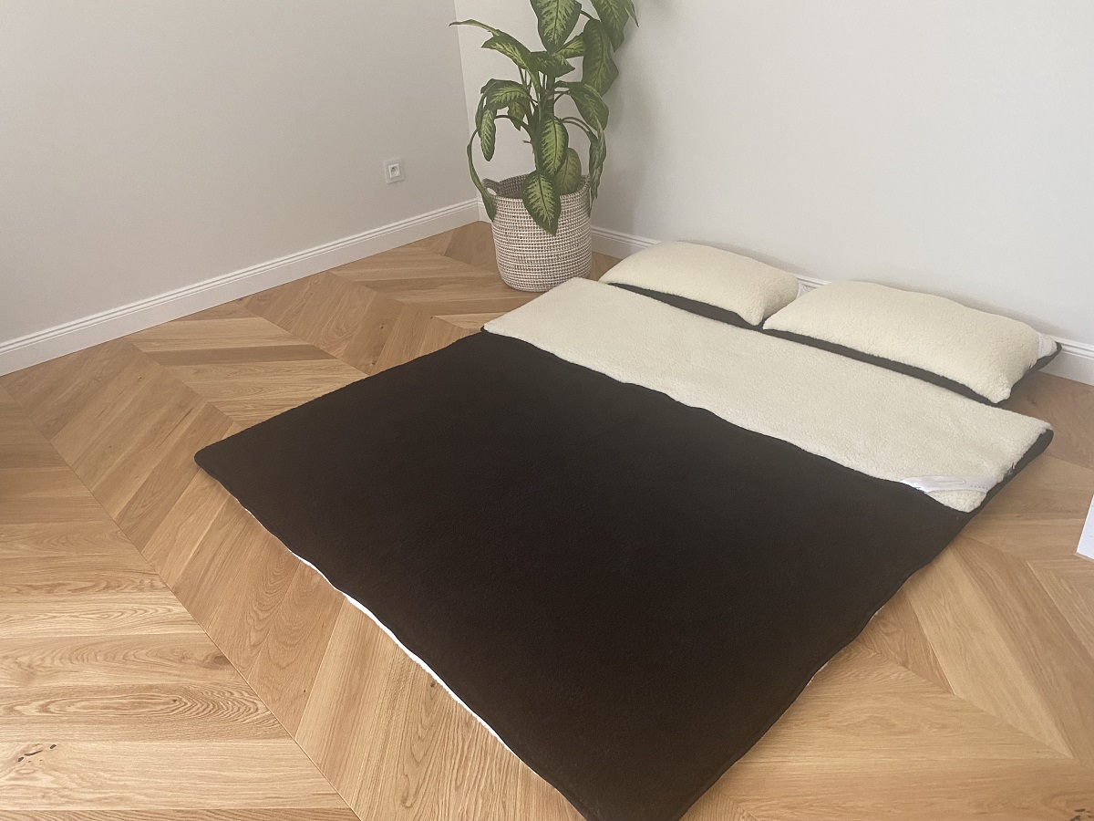 POŚCIEL Z WEŁNY MERYNOS CZARNO BIAŁY TUMBLER 220x200
