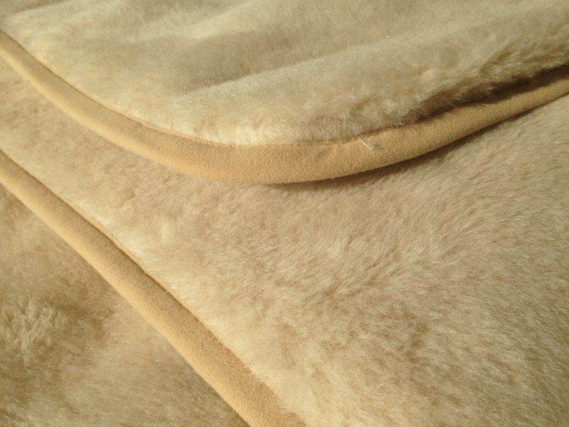 KOŁDRA Z WEŁNY CAMEL WIELBŁĄDZIEJ CAPPUCCINO 140x200