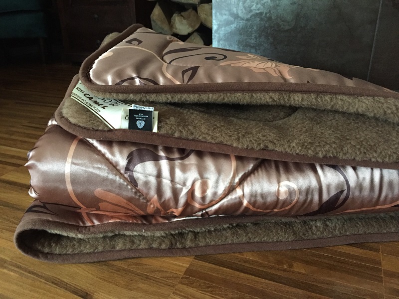 KOŁDRA Z WEŁNY WIELBŁĄDZIEJ CAMEL CIEMNY KWIAT LOTOSU 180x200