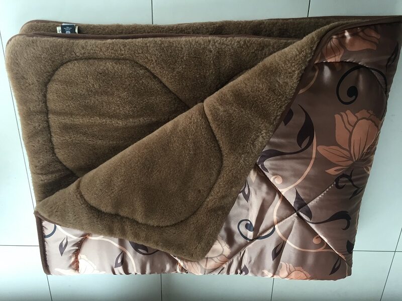 KOŁDRA Z WEŁNY WIELBŁĄDZIEJ CAMEL CIEMNY KWIAT LOTOSU 180x200