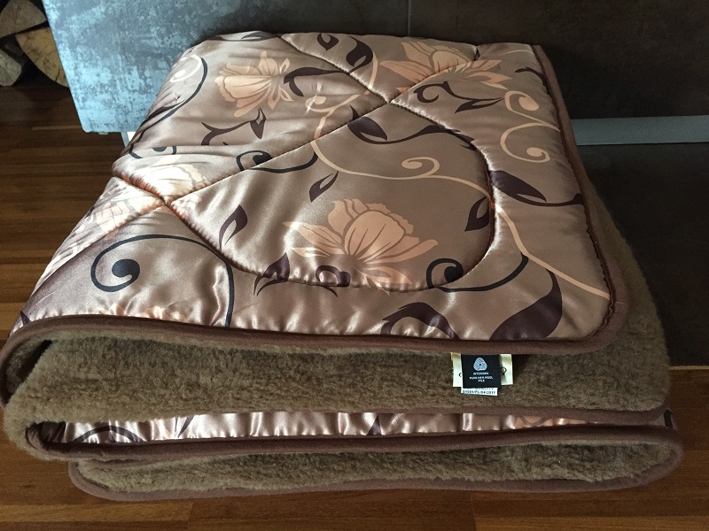 KOŁDRA Z WEŁNY WIELBŁĄDZIEJ CAMEL CIEMNY KWIAT LOTOSU 180x200