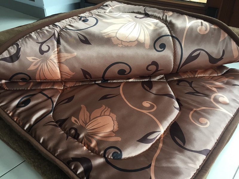 KOŁDRA Z WEŁNY WIELBŁĄDZIEJ CAMEL CIEMNY KWIAT LOTOSU 180x200