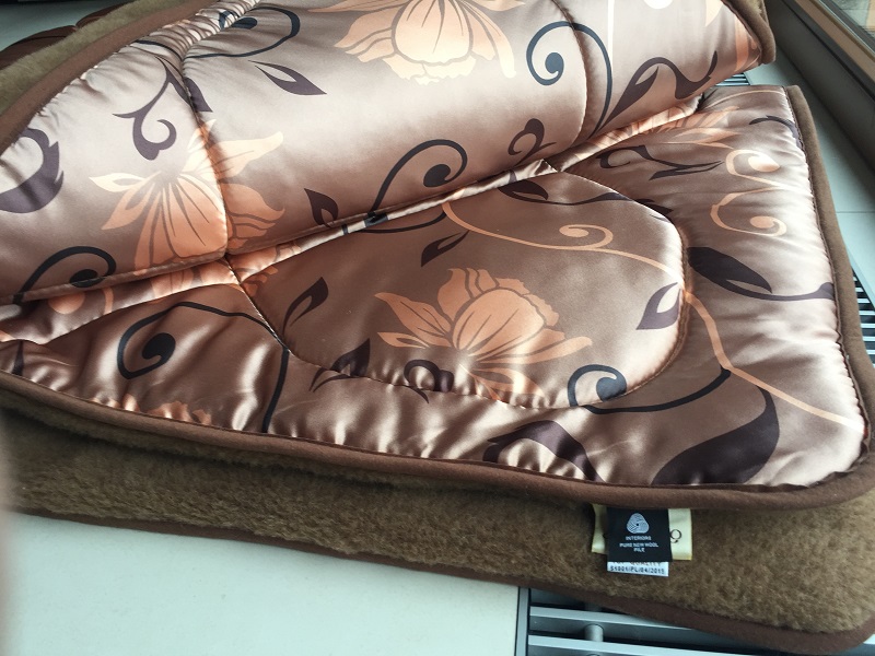 KOŁDRA Z WEŁNY WIELBŁĄDZIEJ CAMEL CIEMNY KWIAT LOTOSU 180x200