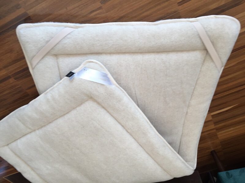18 MATERAC Z WEŁNY WIELBŁĄDZIEJ CAMEL JASNY LIGHT 200x200