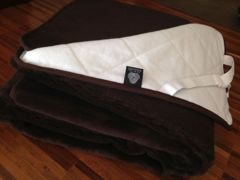 15 PODKŁAD Z WEŁNY CAMEL WIELBŁĄDZIEJ BLACK 120x200