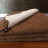 podklad-camel-ciemny-pasy-6 PODKŁAD Z WEŁNY WIELBŁĄDZIEJ CAMEL CIEMNY PASY 200x200